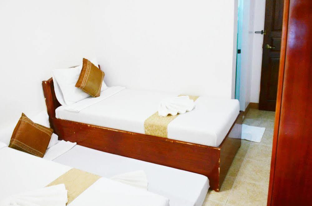 Casa D' Estrella Apartelle Balabag  Buitenkant foto
