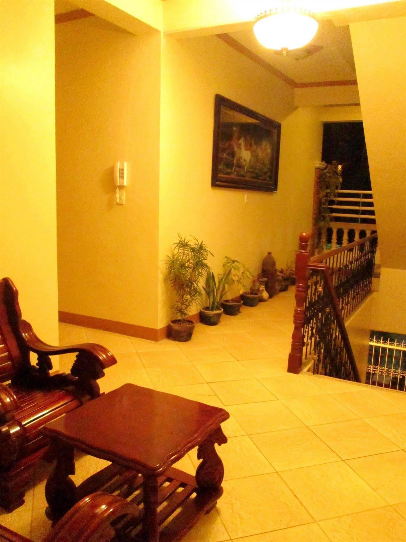 Casa D' Estrella Apartelle Balabag  Buitenkant foto